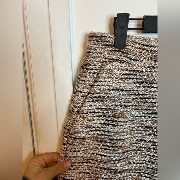 Loft Elastic Waist Boucle Jogger Skirt - Picture 8 of 8